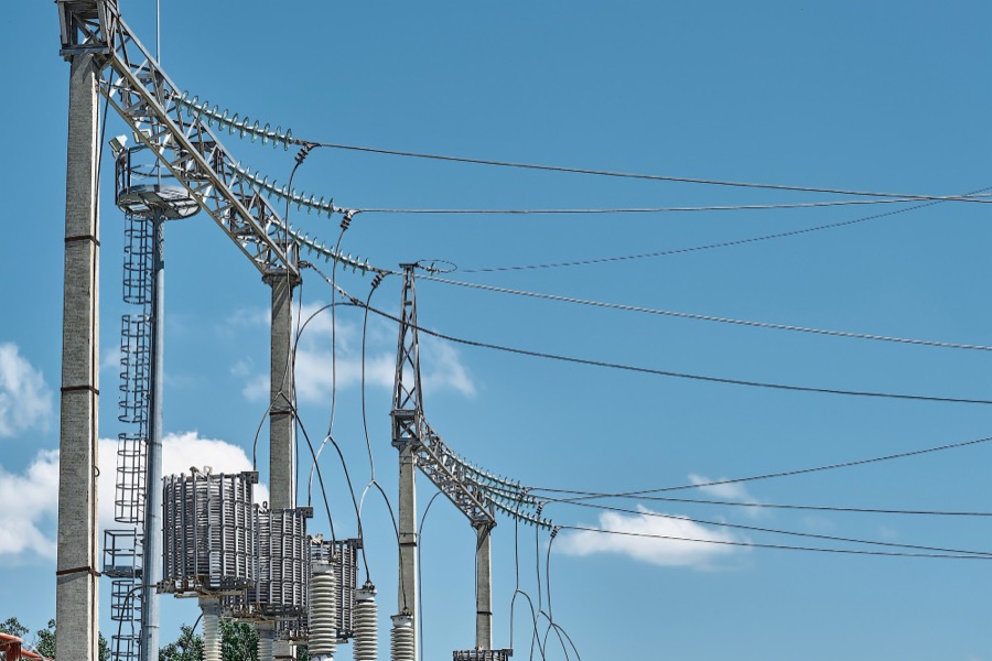 Transformadores de energia para indústrias: como garantir a máxima eficiência